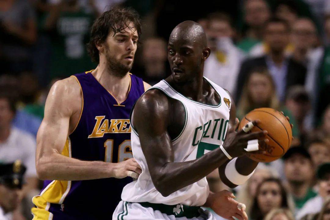 马卡：安东尼曾接近加盟利雅得胜利，C罗及身边人也看好他加盟