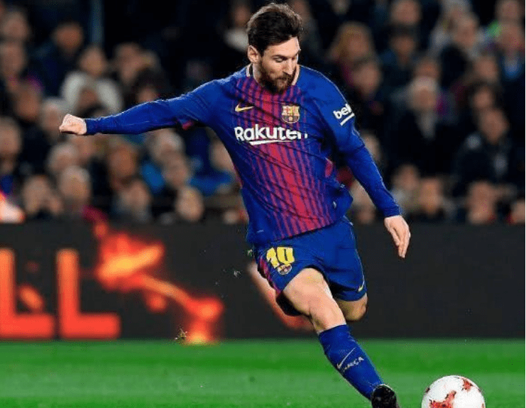 托尼·关恩在圣地亚哥主场达成的每一次安打，大屏幕都会播放致敬视频